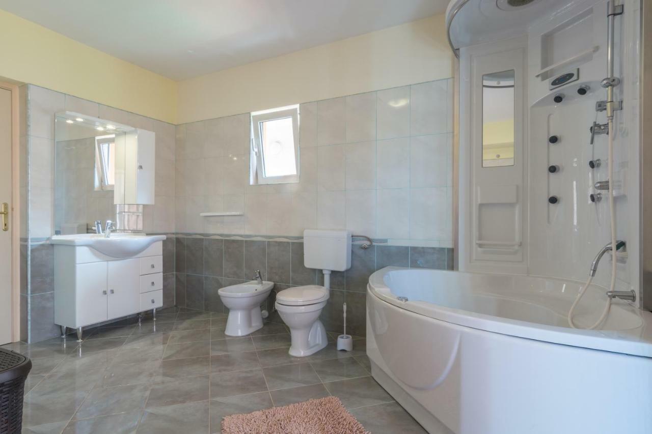 זאדאר Holiday Home Matela מראה חיצוני תמונה